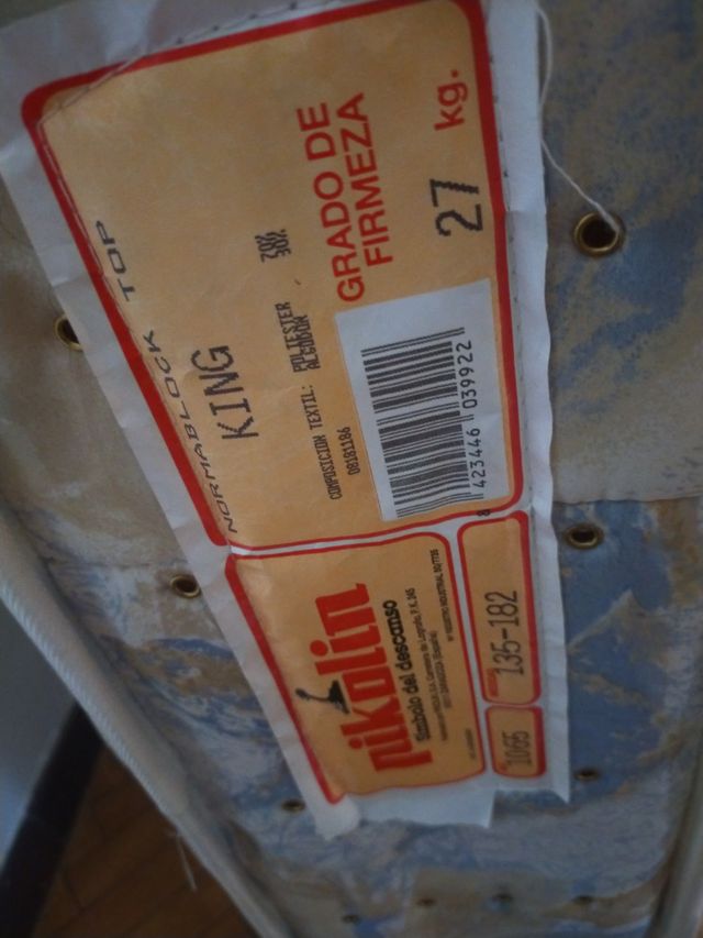 Colchón de tela con estampado floral