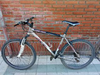 Bicicleta de Montaña Conor 8500
AFX