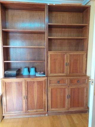 Mueble de comedor de madera
