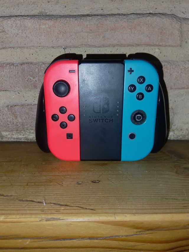 Nintendo Switch Joy-Con Azul y Rojo