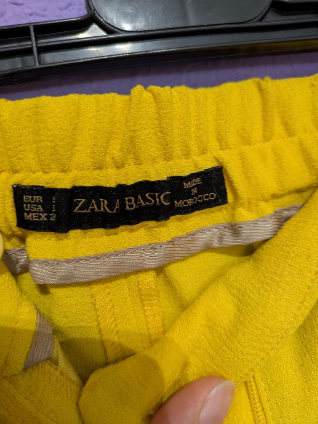Pantaloni gialli Zara