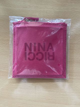 Cartera Nina Ricci Parfums