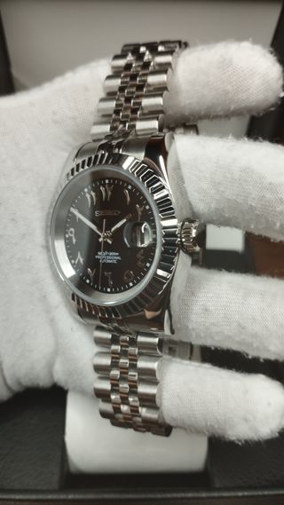 Reloj Seiko Mod Datejust Jubilee Arabic Negro