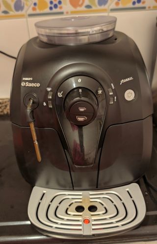 Cafetera Saeco Xsmall Negra automática 
