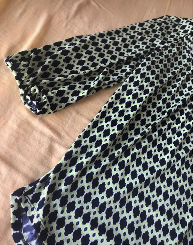 Blusa ancha manga al codo estampada