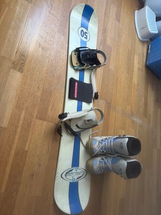 Tabla y botas de Snowboard talla 39