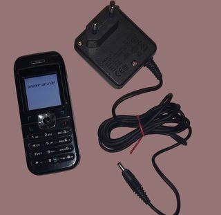 Nokia 6030 con caricabatterie originale