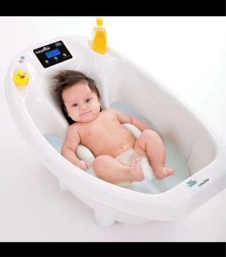 Bañera para bebé con báscula