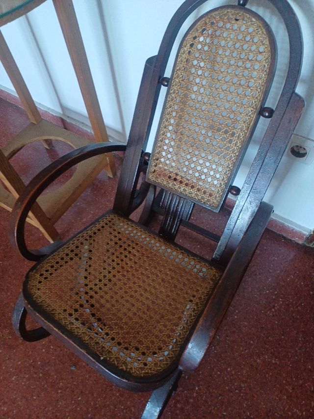 Mecedora Vintage Pequeña