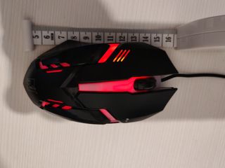 Teclado y Ratón Gaming Retroiluminado