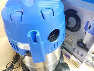 Nilfisk Buddy II 18L INOX Aspirador Agua y Polvo