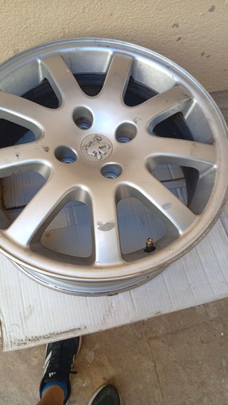 Llantas Originales Peugeot 206 GTI.con tornillos 