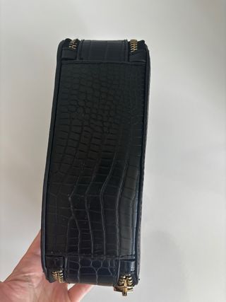 Bolso Parfois negro efecto piel cocodrilo