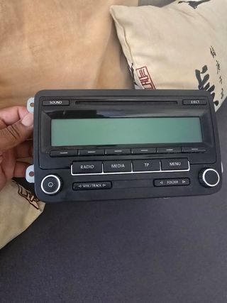 Radio Volkswagen Tiguan 2012