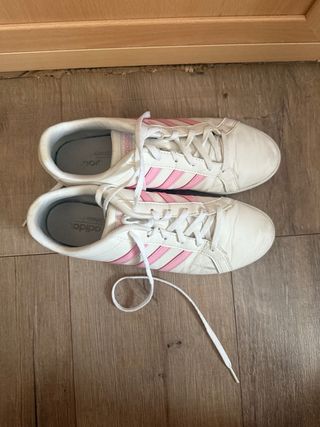 Zapatillas Adidas Blancas y Rosas