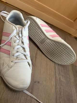 Zapatillas Adidas Blancas y Rosas