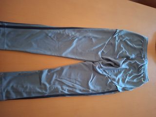 Pantalón chándal Adidas gris Joven