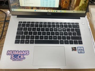 Huawei MateBook 15.6 AMD Ryzen 5 5500U 041