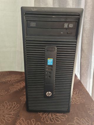 Ordenador de sobremesa HP Negro