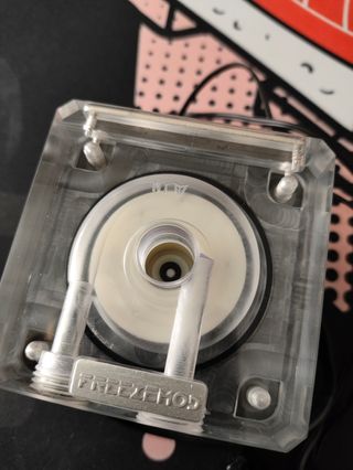 Bomba Refrigeración Líquida PC FREEZEMOD