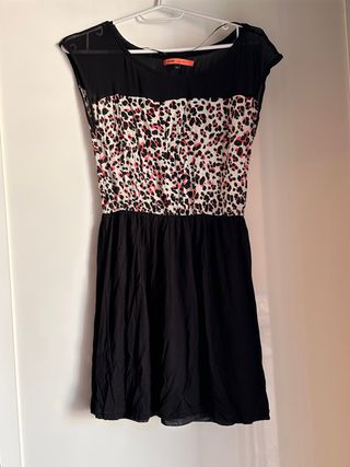 Vestido Bershka estampado leopardo