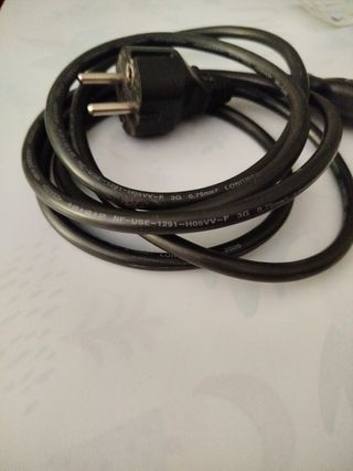 Cable de alimentación C13 a Schuko, 1,80 m