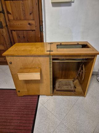 Máquina de coser antigua Wertheim