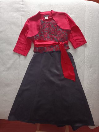 Vestido de fiesta negro y rojo