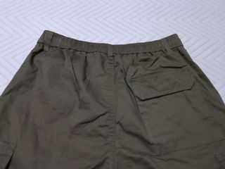 Pantalón corto cargo ESTRELLAS verde militar Talla