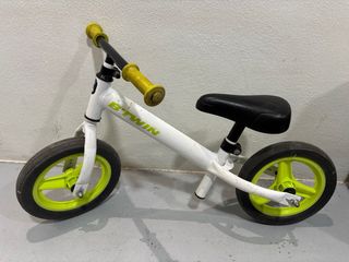 Bicicleta Btwin sin pedales para niñ@s