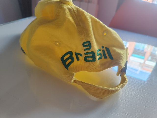Gorra Brasil Amarilla y Azul
