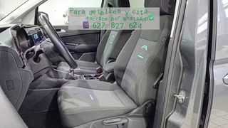 Ford Grand Tourneo Connec 2023