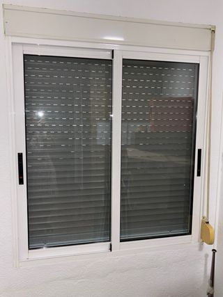 Ventana aluminio blanco corredera