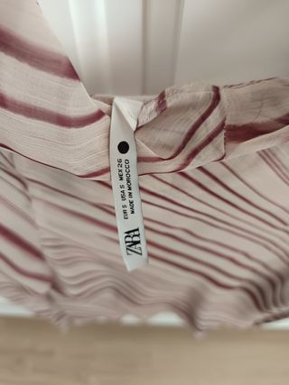 Blusa transparente con rayas