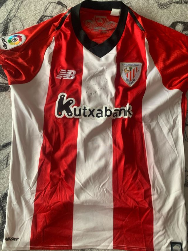 Camiseta Athletic Club Bilbao Firmada por Muniain