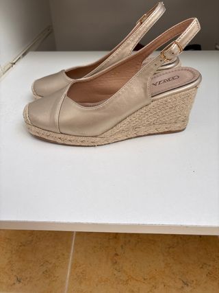Zapatillas de esparto Cereza doradas mujer