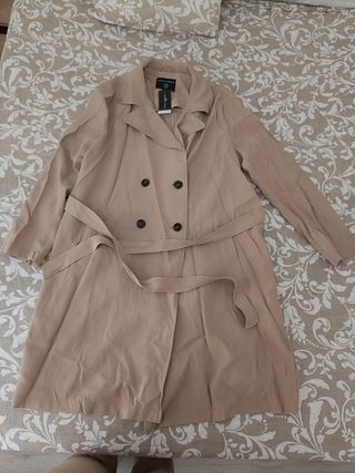 Gabardina Beige Entretiempo