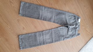 Pantalón vaquero gris Pull and Bear