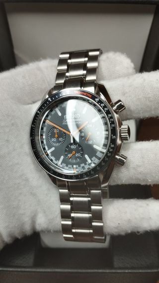 Reloj Seiko Mod Speedmaster Blanco, Negro Naranja