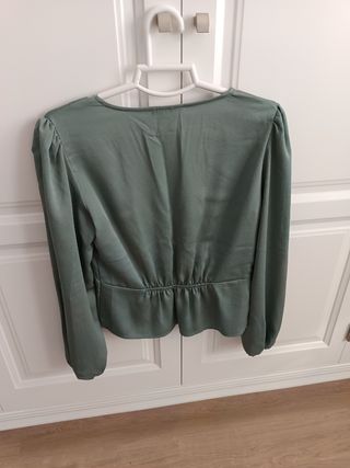 Blusa MNG verde oscuro talla M