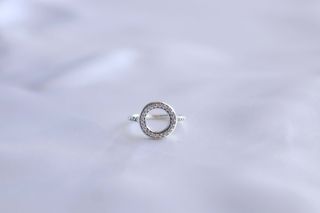 Anillo Plata 925 círculo con brillantes