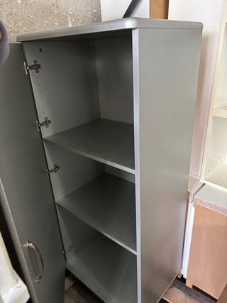 Armadio ausiliario con finitura metallica