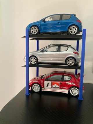 Espositore per 3 modellini auto