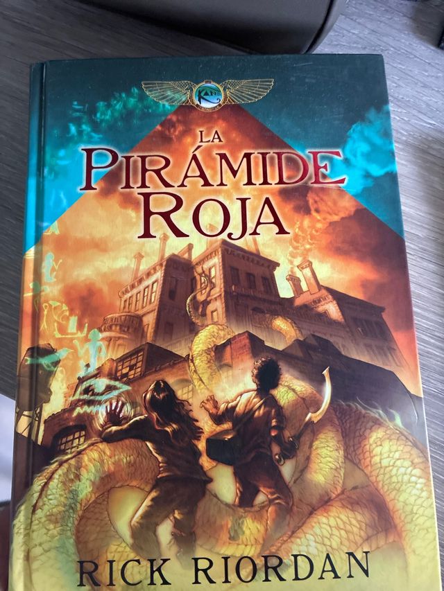 La pirámide roja / The Red Pyramid (Las cronica...