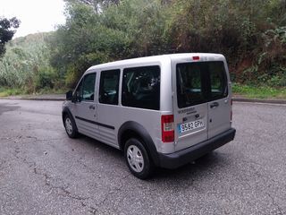 Ford Tourneo Connect 2009 etiqueta B