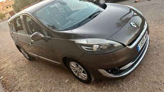 Renault Scenic 2012