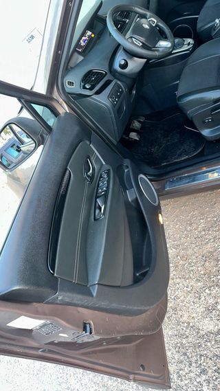 Renault Scenic 2012