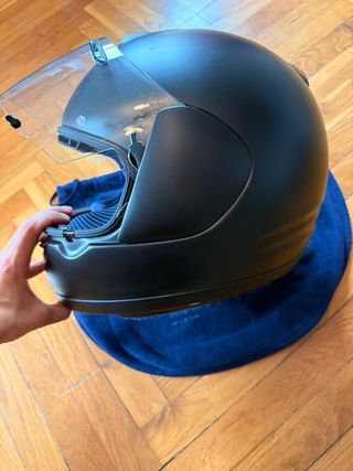 Casco Arai nero opaco