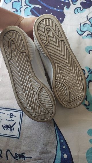 Nike blancas