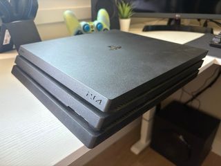 PS4 PRO EN BUEN ESTADO 1TB